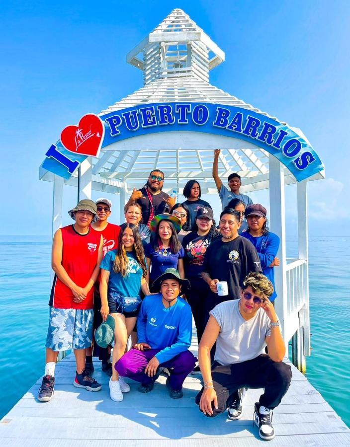 Restaurante Y Hotel “La Pesca” Puerto Barrios Eksteriør billede