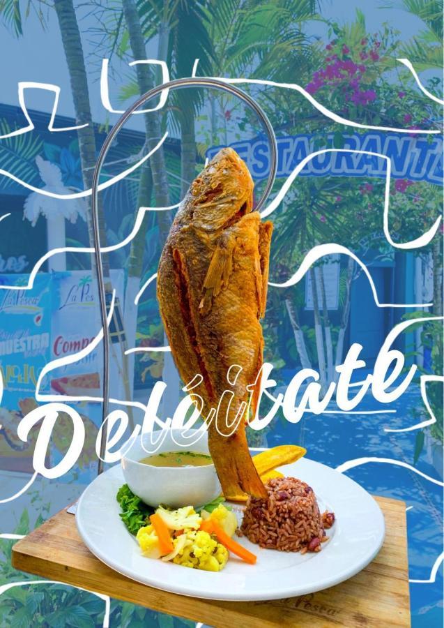 Restaurante Y Hotel “La Pesca” Puerto Barrios Eksteriør billede