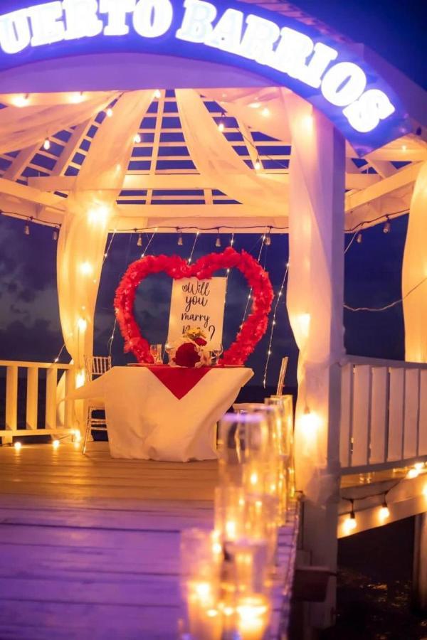 Restaurante Y Hotel “La Pesca” Puerto Barrios Eksteriør billede