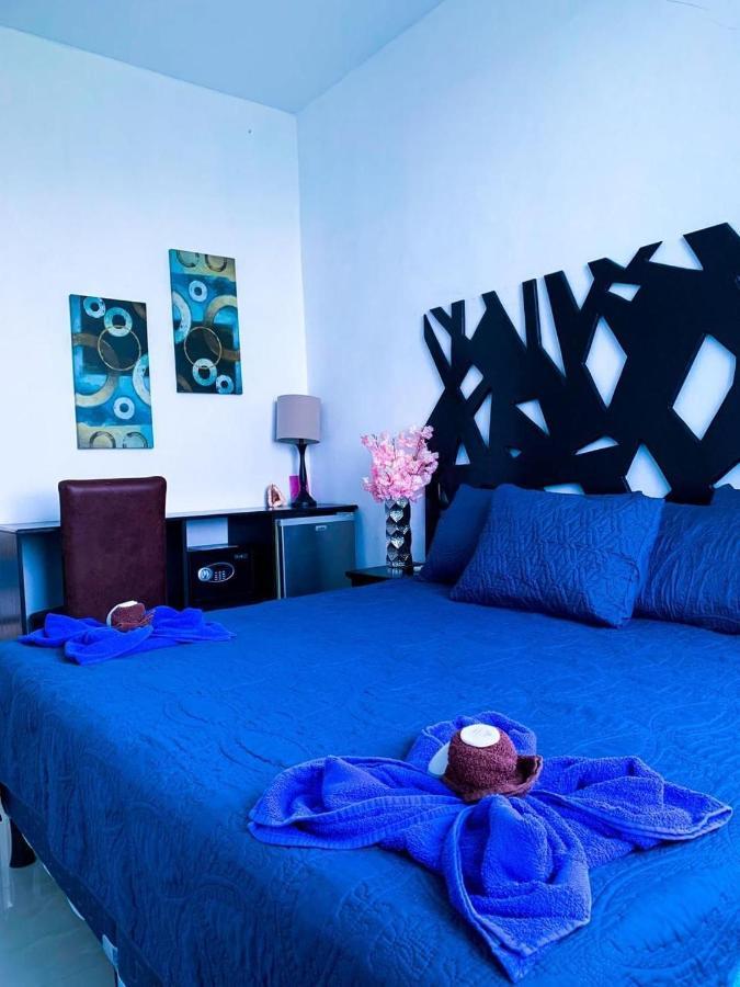 Restaurante Y Hotel “La Pesca” Puerto Barrios Eksteriør billede